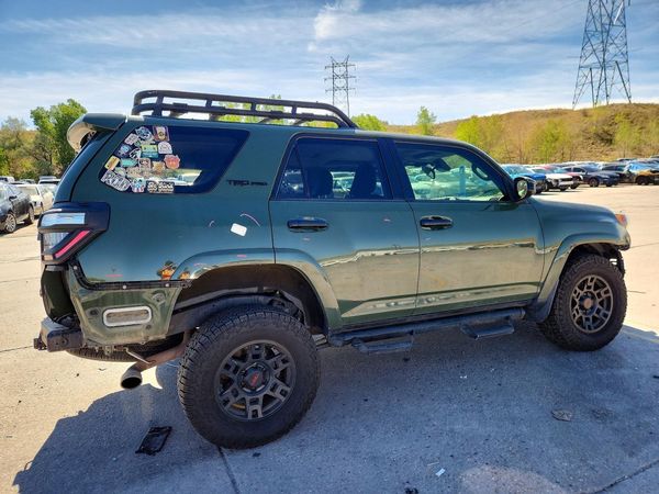 2020 TOYOTA 4RUNNER Base Grade