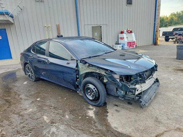 2020 TOYOTA CAMRY