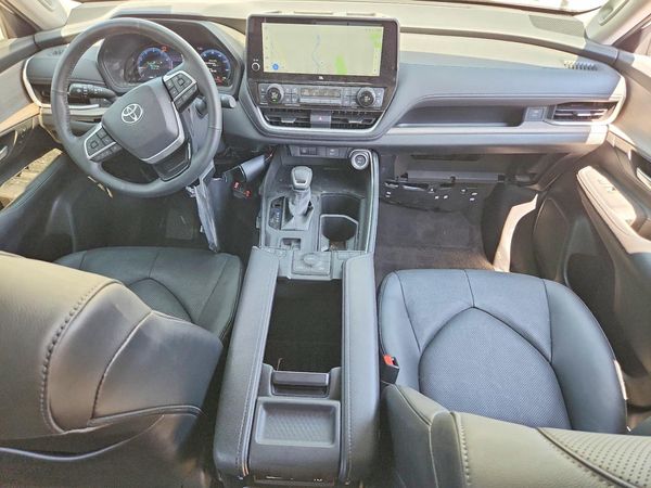 2024 TOYOTA GRAND HIGHLANDER