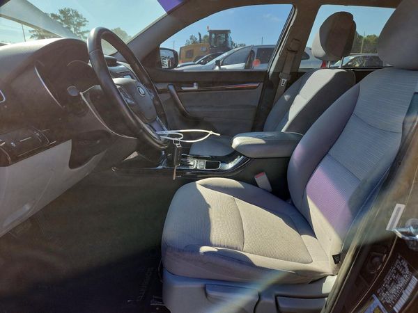 2015 KIA SORENTO GL
