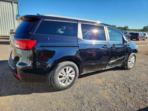 2018 KIA SEDONA LX