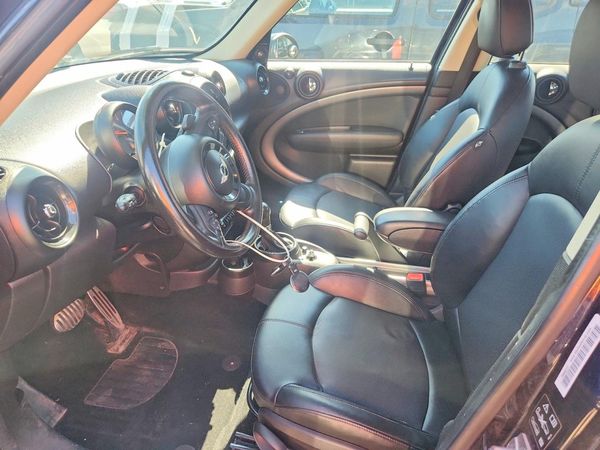 2016 MINI COOPER — DENT