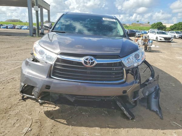2016 TOYOTA HIGHLANDER