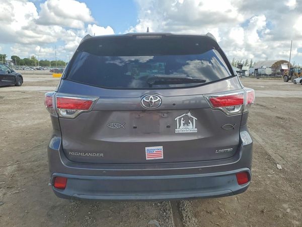 2016 TOYOTA HIGHLANDER
