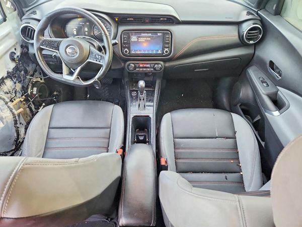 2021 NISSAN KICKS SR