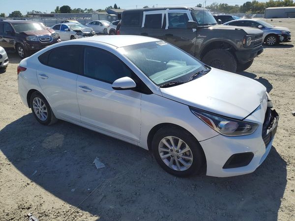 2018 HYUNDAI ACCENT SE and SEL