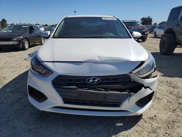 2018 HYUNDAI ACCENT SE and SEL