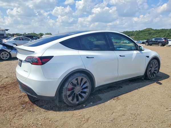 2024 TESLA MODEL  Y
