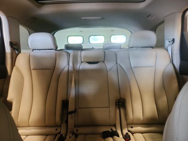 2017 AUDI Q7 quattro Premium Plus