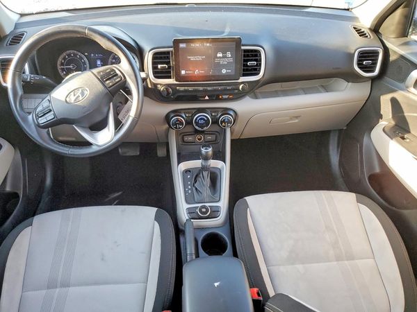 2022 HYUNDAI VENUE SEL & Limited