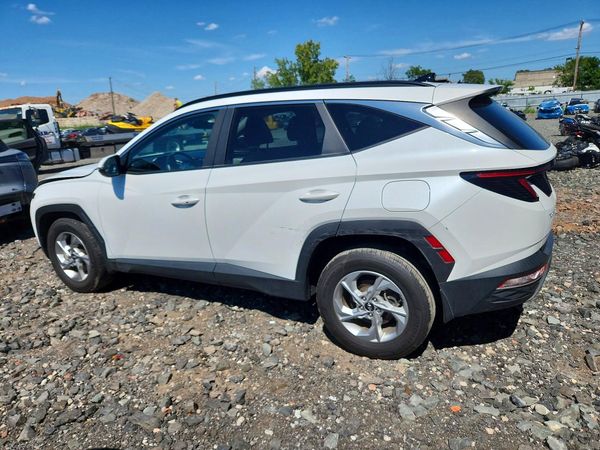 2022 HYUNDAI TUCSON