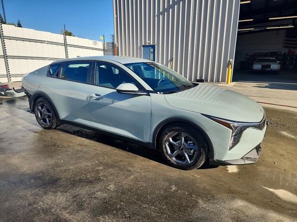 2026 KIA K4 LX, LXS