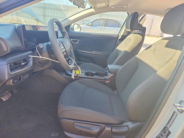 2026 KIA K4 LX, LXS