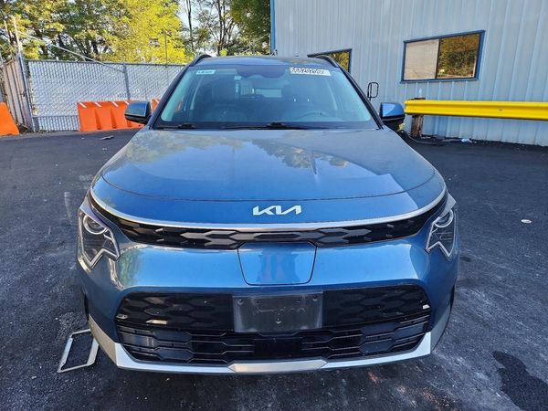2023 KIA NIRO Wind