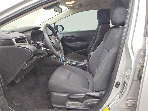 2022 TOYOTA COROLLA LE — DENT