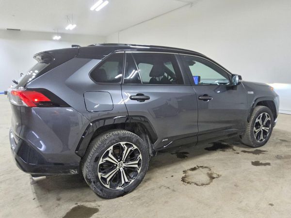 2024 TOYOTA RAV4 XSE