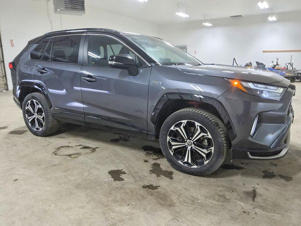 2024 TOYOTA RAV4 XSE