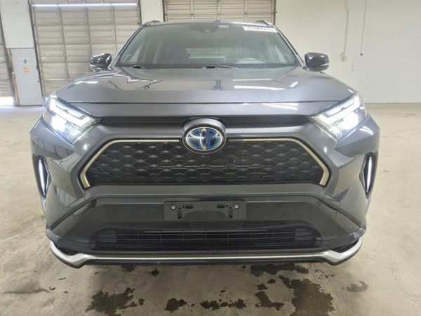 2024 TOYOTA RAV4 XSE