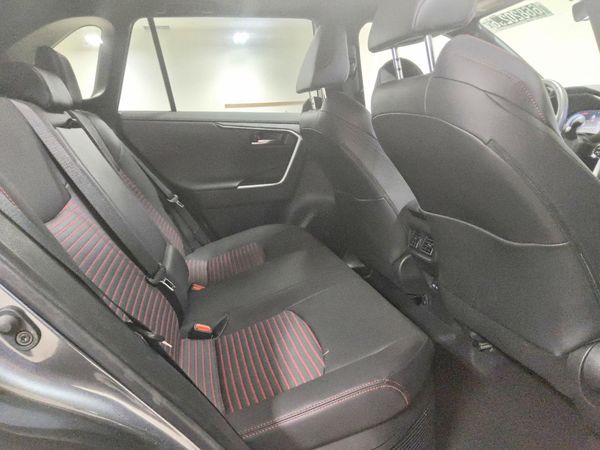 2024 TOYOTA RAV4 XSE