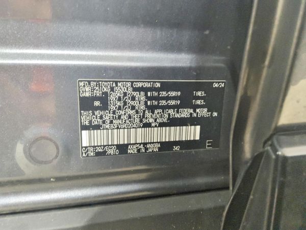 2024 TOYOTA RAV4 XSE