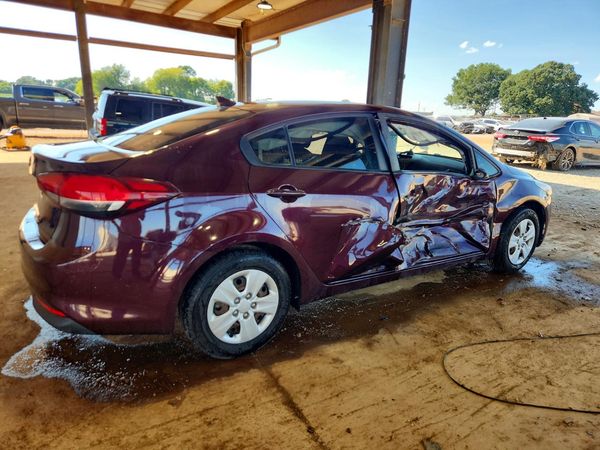 2017 KIA FORTE LX Base