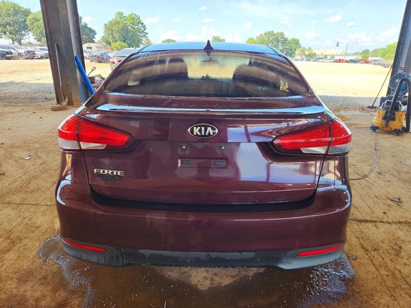 2017 KIA FORTE LX Base