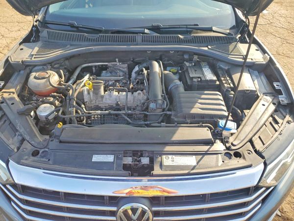 2019 VOLKSWAGEN JETTA S, SE, R-Line