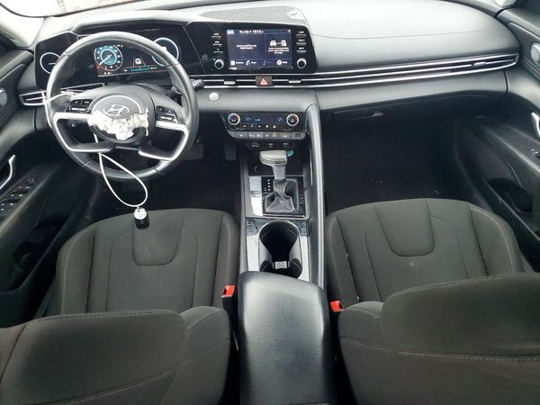 2021 HYUNDAI ELANTRA