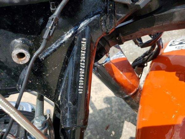 2018 HARLEY-DAVIDSON FL — VINS