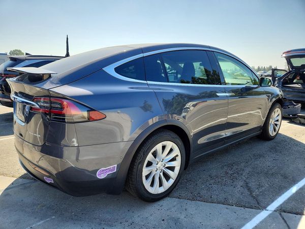 2019 TESLA MODEL X