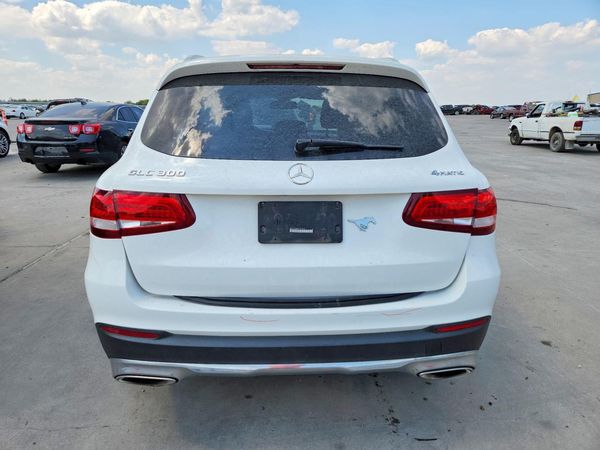 2019 MERCEDES-BENZ GLC GLC 300-4M