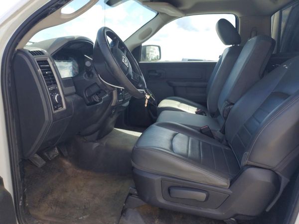 2016 RAM 1500 ST