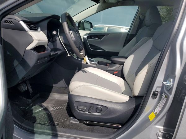 2023 TOYOTA RAV4 Limited