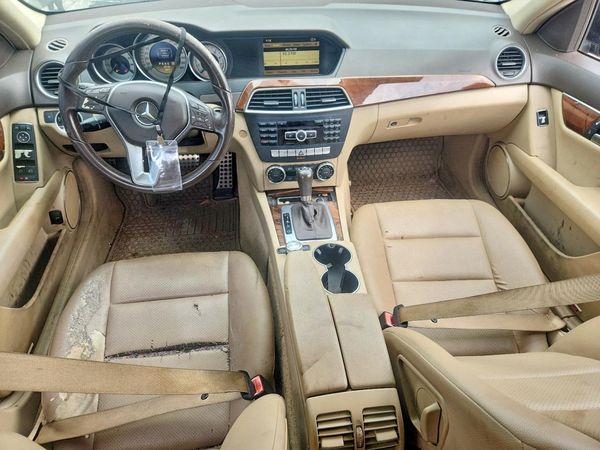 2012 MERCEDES-BENZ C C250