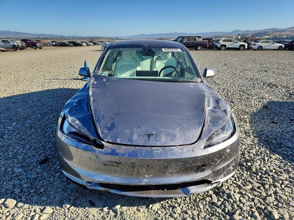 2026 TESLA MODEL 3