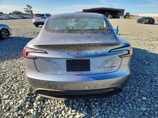 2026 TESLA MODEL 3