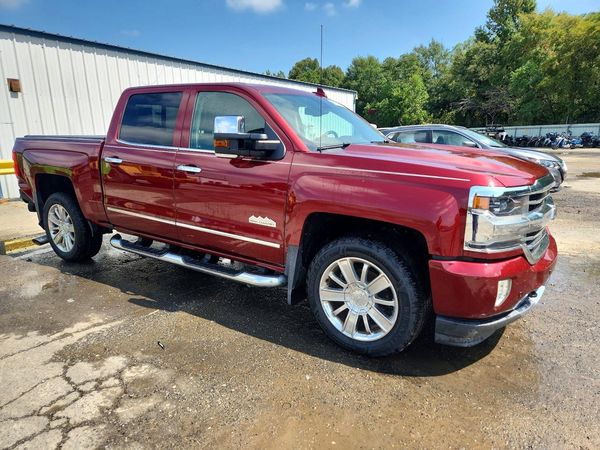 2017 CHEVROLET SILVERADO High Country