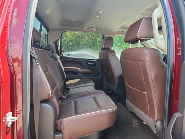 2017 CHEVROLET SILVERADO High Country