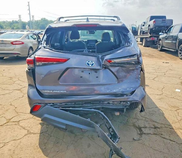 2021 TOYOTA HIGHLANDER