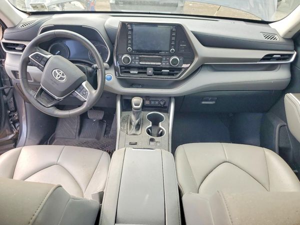 2021 TOYOTA HIGHLANDER