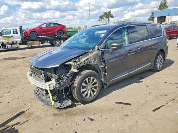 2018 CHRYSLER PACIFICA