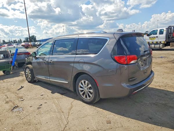 2018 CHRYSLER PACIFICA