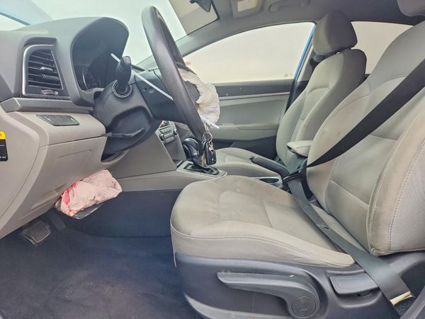 2017 HYUNDAI ELANTRA SE Base
