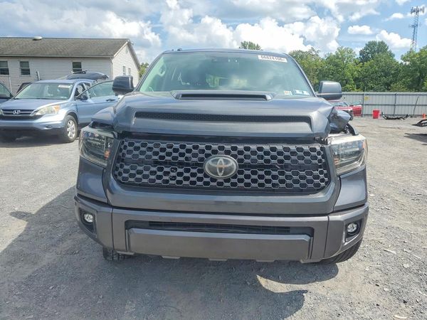 2018 TOYOTA TUNDRA SR/SR5