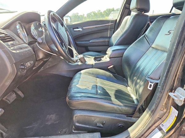 2014 CHRYSLER 300 300S — DENT