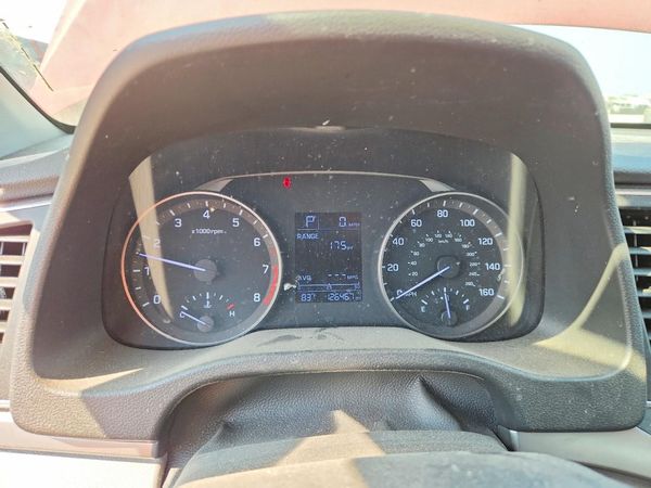 2017 HYUNDAI ELANTRA SE Base