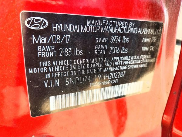 2017 HYUNDAI ELANTRA SE Base