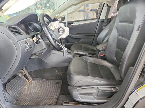 2017 VOLKSWAGEN JETTA