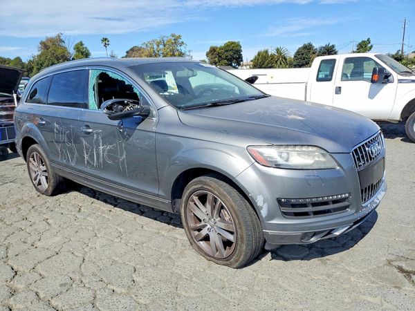 2014 AUDI Q7 Premium Plus