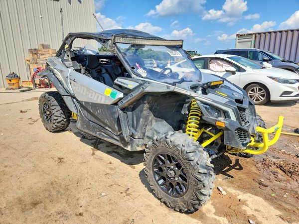 2018 CAN-AM MAVERICK X3 STD 64